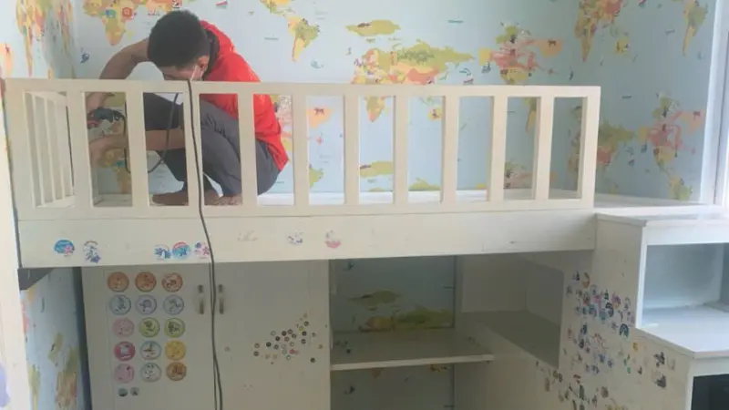 Tháo lắp giường tầng tại nhà mới