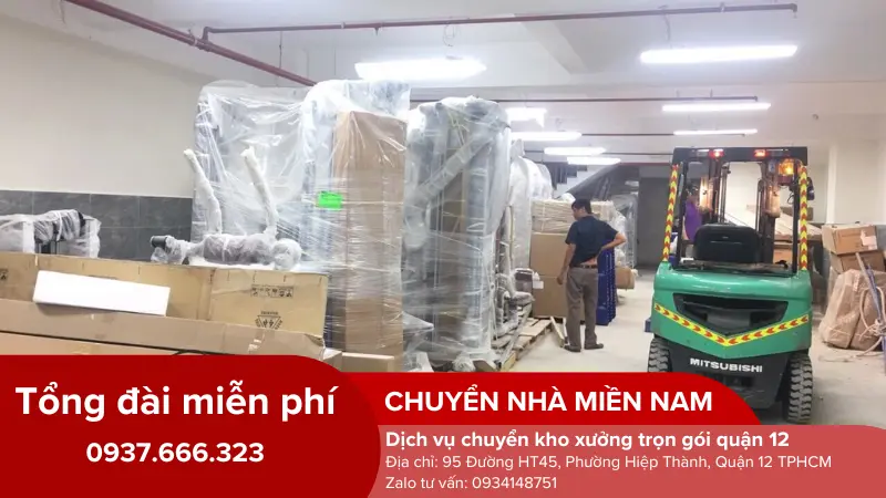 Vận chuyển kho hàng cho khách hàng tại quận 12