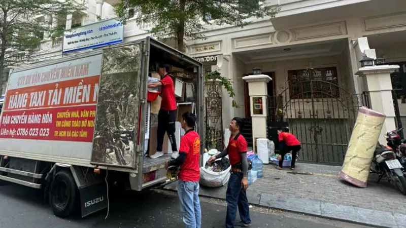 Xe tải vận chuyển chuyên dụng