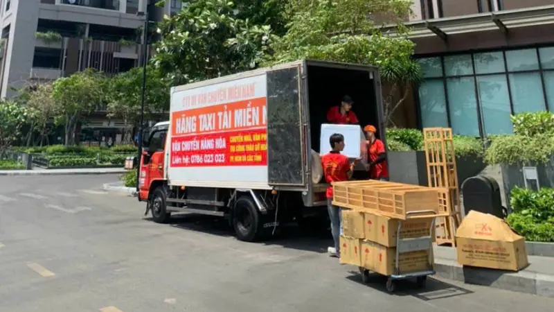 Xe tải chuyển dọn nhà trọ hiện đại