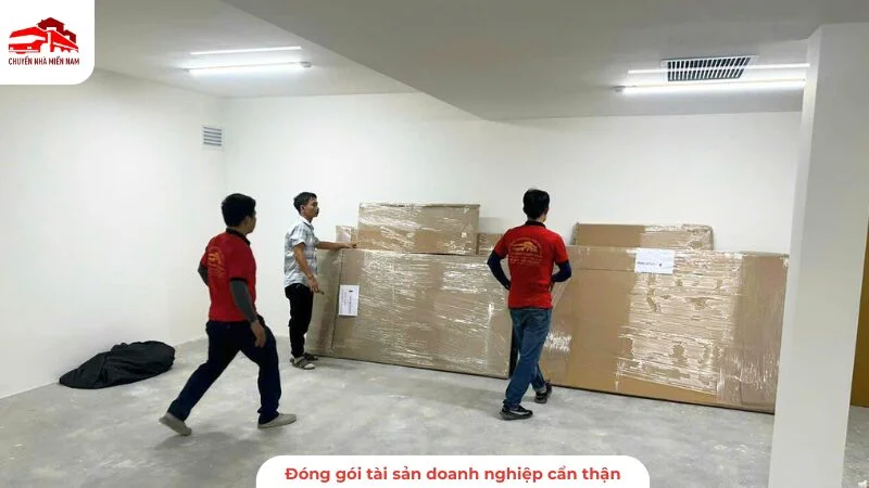 Đóng gói tài sản doanh nghiệp cẩn thận