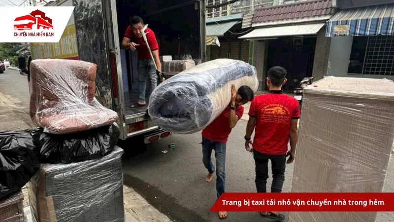 Trang bị taxi tải nhỏ vận Kubet trong hẻm