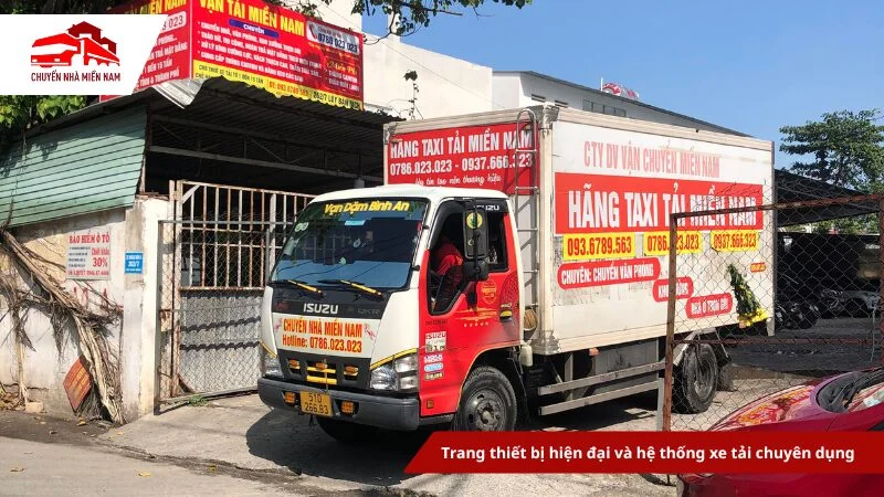 Trang thiết bị hiện đại và hệ thống xe tải chuyên dụng