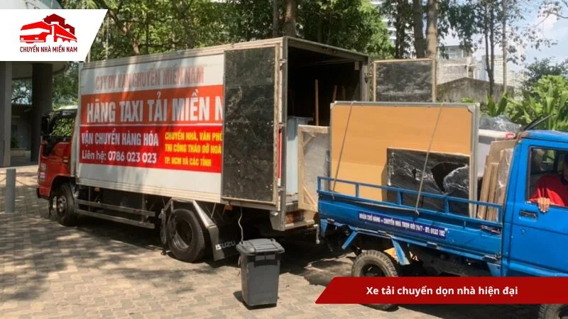 Xe tải chuyển dọn nhà hiện đại