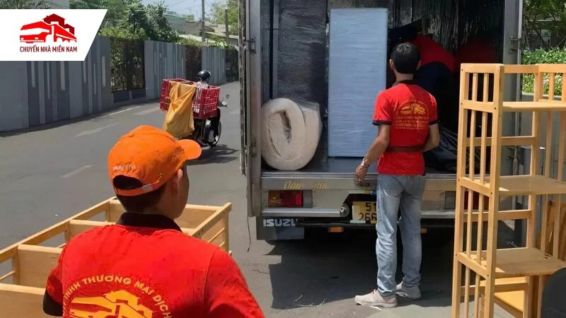 Xe tải vận chuyển chuyên nghiệp