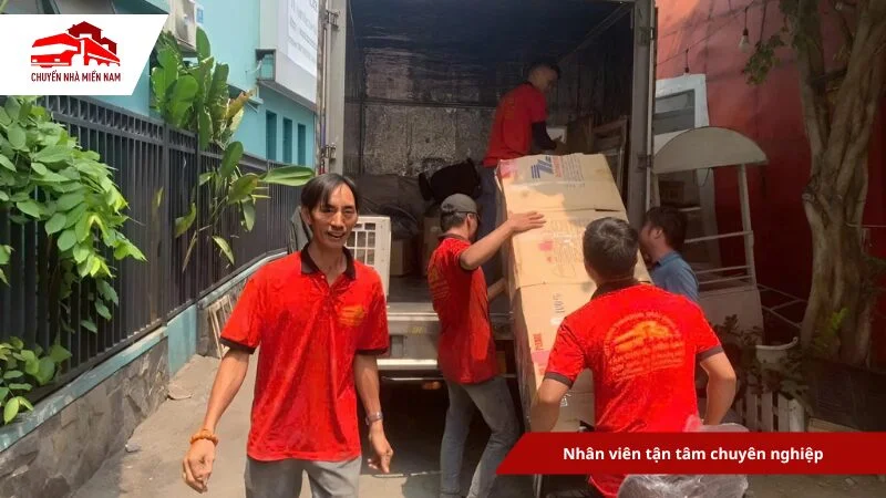 Đội ngũ nhân viên Kubet Miền Nam tận tâm