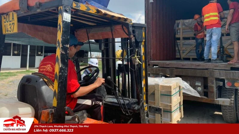 Bốc xếp vận chuyển các loại hàng hóa đặc thù