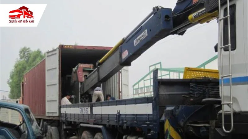 Xe cẩu hàng hoá đời mới
